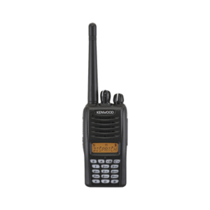 KENWOOD NX-420-K3L 806-870 MHz, Digital, FM y Mezclado, 3 Watts, 260 canales. Incluye batería, antena, cargador y clip.