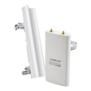 UBIQUITI ROCKETAM2G15KIT Radio Estación hasta 150 Mbps, 2 GHz (2402-2462 MHz) y Antena sectorial de 120 grados horizontal, 2 GHz (2.3-2.7 GHz) de 15 dBi